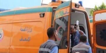 إصابة 7 أشخاص في حادث انقلاب سيارة ميكروباص على طريق شبين القناطر.