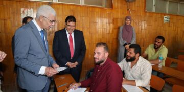 رئيس جامعة المنوفية يتفقد امتحانات الدراسات العليا بكلية الزراعة ويؤكد الالتزام بمعايير الجودة والانضباط