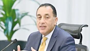 رئيس الوزراء يفتتح خطوط إنتاج جديدة بمصنعين عالميين