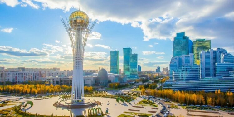 البنك الأوروبي لإعادة الإعمار والتنمية وكازاخستان يمددان شراكتهما الاستراتيجية باتفاقية جديدة