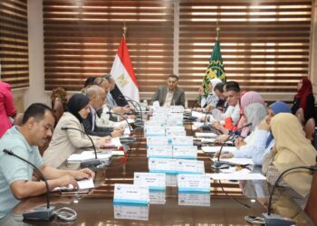 محافظ القليوبية: دعم المستثمرين وتطوير المناطق الصناعية أولوية لتحسين بيئة الاستثمار ودعم الإنتاج