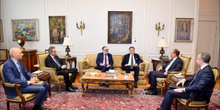 القائم بأعمال المفوض العام للأونروا يشيد بدعم مصر للأونروا خلال زيارته الأولى