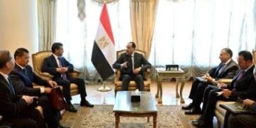 رئيس الوزراء يستقبل وزير خارجية أوزبكستان خلال زيارته للقاهرة