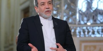 عراقجي وويتكوف يتوجهان إلى سويسرا لبدء جولة جديدة من المفاوضات الإيرانية – الأميركية