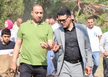 رئيس مياه القليوبية يتابع ميدانياً مطالب المواطنين بقرية العبادلة بمركز طوخ