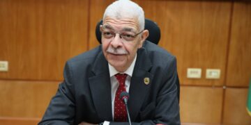 رئيس جامعة المنوفية يعقد لقاءً صحفيًا موسعًا ويستعرض حصاد الإنجازات ويزف بشائر اليوبيل الذهبي بمشروعات استراتيجية كبرى