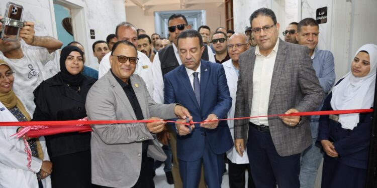 محافظ المنوفية يفتتح مركز الأورام الجديد بمستشفى منوف العام