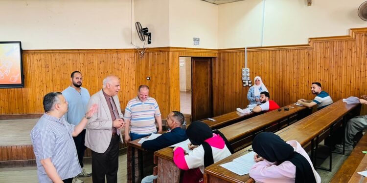 رئيس جامعة الدلتا التكنولوجية يتفقد ختام امتحانات الفصل الدراسي الثاني ويشيد بإنضباط اللجان وانتظام سير العمل