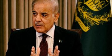 باكستان تكشف عن خط اتصال مباشر بين طهران وواشنطن لتفادي الأزمات