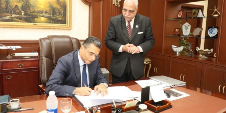 محافظ البحر الأحمر يعتمد رسمياً نتيجة الشهادة الإعدادية للعام الدراسي ٢٠٢٥- ٢٠٢٦ بنسبه نجاح ٧٥.٢%