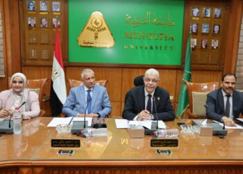 رئيس جامعة المنوفية يترأس مجلس الجامعة ويهنئ الرئيس السيسي والشعب المصري بذكرى ثورة 30 يونيو.. ويستعرض استعدادات اليوبيل الذهبي وإنجازات التصنيفات الدولية والجودة