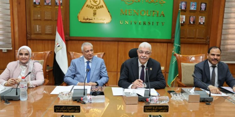 رئيس جامعة المنوفية يترأس مجلس الجامعة ويهنئ الرئيس السيسي والشعب المصري بذكرى ثورة 30 يونيو.. ويستعرض استعدادات اليوبيل الذهبي وإنجازات التصنيفات الدولية والجودة