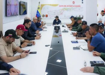ديلسي رودريغيز تسلط الضوء على التسجيل الضخم للمتطوعين في إل بوليدرو