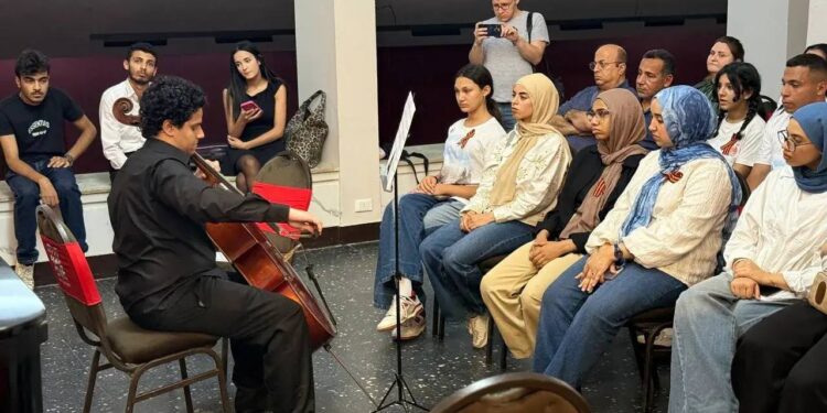 شباب مصر يعزفون بروكوفييف وشوستاكوفيتش في ذكراهما