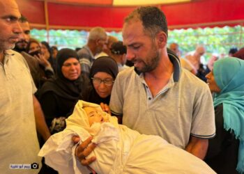 استشهاد طفلة رضيعة ووالدتها في قصف إسرائيلي استهدف مواصي خان يونس