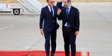 من دمشق..ماكرون يؤكد التزام فرنسا بدعم “الشعب السوري الموحد”
