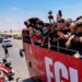 وسط استقبال جماهيري كبير.. وصول بعثة منتخب مصر بعد الإنجاز التاريخي في كأس العالم (فيديو)