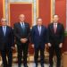 في إطار احتفالات الإسكندرية بعيدها القومي الـ 74.. وزير التعليم العالي والقائم بأعمال وزير الثقافة ومحافظ الإسكندرية يشهدان انطلاق الموسم الصيفي للمسرح بـ “الملك لير”