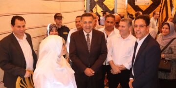 محافظ القليوبية ورئيس جامعة بنها يفتتحان القافلة التنموية الشاملة بقرية طحلة لخدمة المواطنين