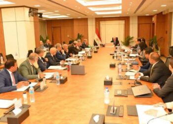 بحضور نائب رئيس الوزراء اجتماع الجمعية العمومية للشركة القابضة للصناعات الدوائية و المستلزمات الطبية