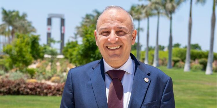 تعيين الأستاذ الدكتور أحمد الصباغ رئيسًا للجامعة المصرية اليابانية للعلوم والتكنولوجيا