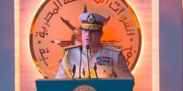 الرئيس السيسي يوجه بحزمة تكليفات لتعزيز الاقتصاد والإعلام والحياة السياسية وتحسين معيشة المواطنين