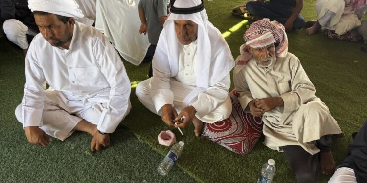 بالصور…قبيلتى الرميلات والترابين يعقدون جلسة صلحٌ يُجسد أصالة أبناء سيناء ووحدة صفهم بجنوب رفح .