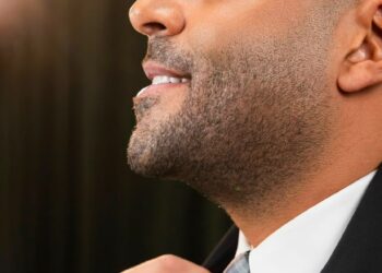 مفاجأة الصيف.. تامر عاشور يطلق «مراية الحب» كاملًا في يوم واحد