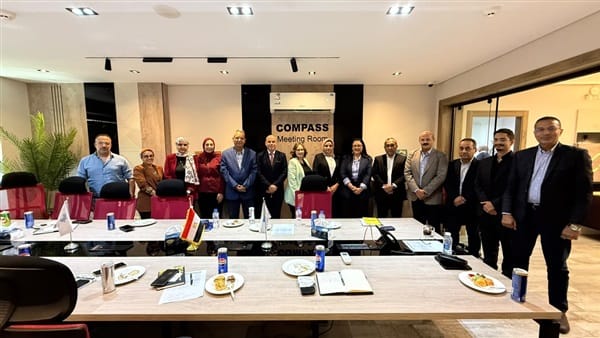 الاتحاد الدولي لرجال الأعمال والمستثمرين العرب بالخارج يناقش مع الملحق التجاري لسفارة ماليزيا سبل تعزيز التعاون اللوجستي