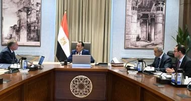 رئيس الوزراء مصطفى مدبولي يتابع مع وزير البترول عددا من الملفات الهامة