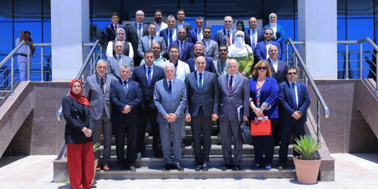 جامعة مدينة السادات تطلق المائدة المستديرة العاشرة لرجال الأعمال وتدشن مبادرة “أصدقاء مستشفى جامعة مدينة السادات”