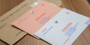 لجنة الانتخابات الماليزية تدرس إمكانية التصويت عبر البريد لجميع الناخبين ومن المتوقع صدور القرار في عام 2027.