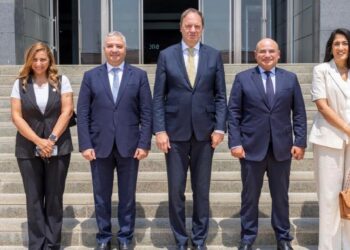 سفير بلجيكا يزور المنطقة الاقتصادية لقناة السويس