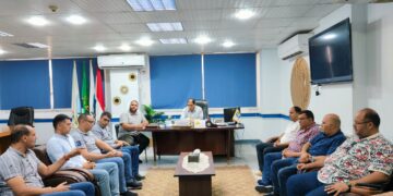 رئيس مياه المنوفية يعقد اجتماعًا موسعًا مع قيادات الشركة لمتابعة الأداء وتحسين الخدمات.