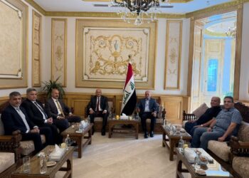 سفير العراق في القاهرة يستقبل وفداً حكومياً ويبحث تسهيل إنجاز معاملات الجالية ومعالجة مشكلاتهم