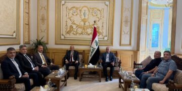 سفير العراق في القاهرة يستقبل وفداً حكومياً ويبحث تسهيل إنجاز معاملات الجالية ومعالجة مشكلاتهم