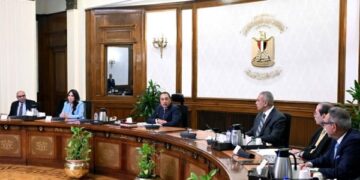 رئيس الوزراء يُتابع إجراءات فض التشابكات المالية بين «المجتمعات العمرانية» والبنك الأهلي