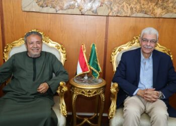 رئيس جامعة المنوفية يعلن بدء تشغيل أحدث أجهزة الليزر والمناظير بقسم جراحة المسالك البولية ويوجه الشكر للحاج صلاح خطاب على دعمه للمستشفيات الجامعية