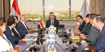 وزير التموين والتجارة الداخلية يعقد اجتماعًا مع شركة Verto Wave لبحث التعاون في تنفيذ المشروع القومي “كاري أون