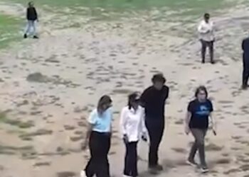 الحكومة الفنزويلية تجرى زيارة ميدانية في منطقة “لا غوايرا”