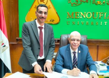 رئيس جامعة المنوفية يعتمد نتيجة بكالوريوس كلية العلوم بنسبة نجاح 91% ويؤكد: نحرص على تخريج كوادر علمية مؤهلة للمنافسة محليًا ودوليًا