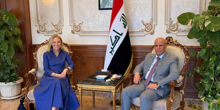 سفير العراق بالقاهرة يبحث مع سفيرة إستونيا بمصر العلاقات الثنائية وتطورات الأوضاع الإقليمية والدولية