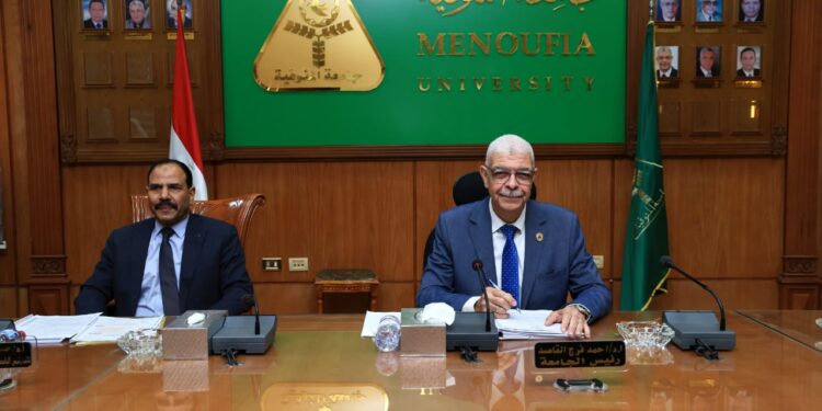 رئيس جامعة المنوفية يعلن..موافقة وزير الشباب والرياضة على إشهار نادي جامعة المنوفية.. فى خطوة جديدة لدعم الرياضة والأنشطة الجامعية