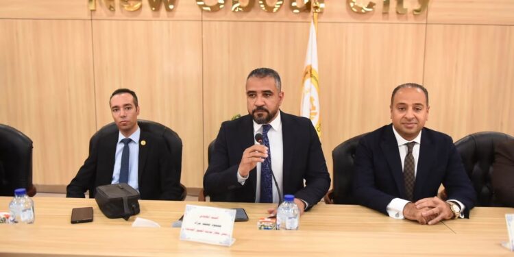 تنفيذاً لتوجيهات المهندسة راندة المنشاوي.. تنفيذ 7 قرعات علنية لتسكين المواطنين الذين تم توفيق أوضاعهم على مدار يومين بمدينة العبور الجديدة