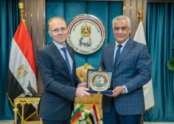 السفير البلغارى بالقاهرة يبحث التعاون في مجال الصناعات الدفاعية مع وزير الدولة للإنتاج الحربى