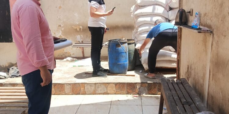 في ضربة تموينية جديدةبالصور : محافظ المنوفية ضبط كيان مخالف بالسادات والتحفظ على 55 طن سمسم وملح طعام مجهول المصدر وخط إنتاج كامل للإضرار بصحة المواطنين وتحقيق مكاسب غير مشروعة