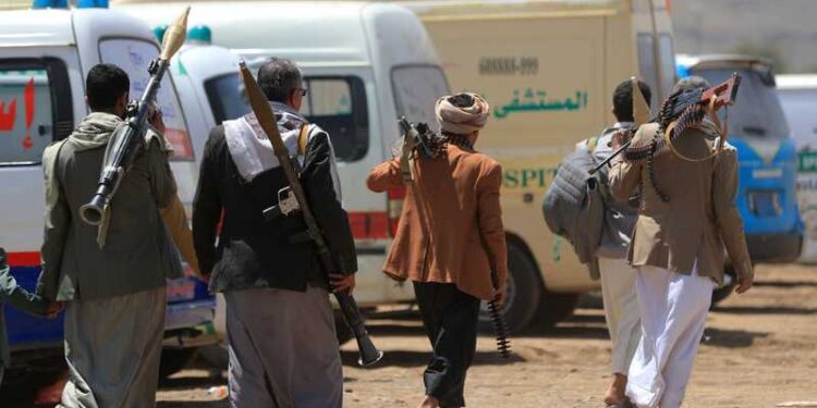 مقتل 10 أشخاص بهجمات حوثية جديدة على مأرب اليمنية
