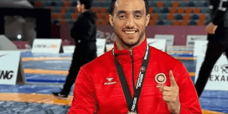 أول تعليق من بطل مصر في المصارعة بعد “الهروب”