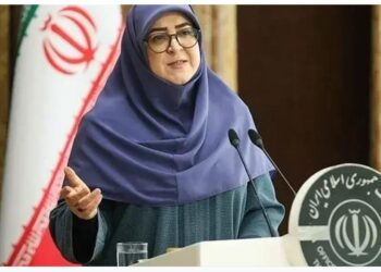 إيران: استهداف مصافي النفط ومنشآت الغاز يهدف إلى شل الحياة وبث الذعر بين المواطنين