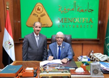رئيس جامعة المنوفية يعتمد نتائج برامج الساعات المعتمدة بكلية الهندسة الإلكترونية بمنوف بنسبة نجاح 99%